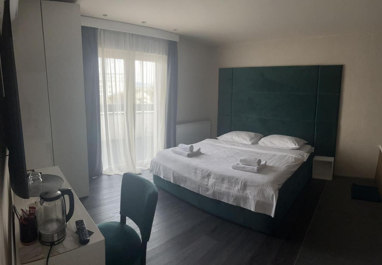 Hotel Forty Two Zagreb Exterior photo